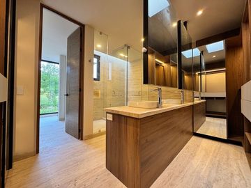 CASA RENTA FOGATA ALTOZANO Jardin 50m2, acabados de lujo. Sistema inteligente