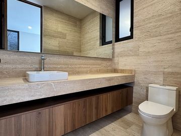CASA RENTA FOGATA ALTOZANO Jardin 50m2, acabados de lujo. Sistema inteligente