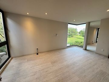 CASA RENTA FOGATA ALTOZANO Jardin 50m2, acabados de lujo. Sistema inteligente