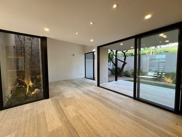 CASA RENTA FOGATA ALTOZANO Jardin 50m2, acabados de lujo. Sistema inteligente