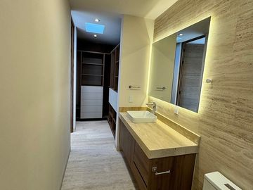 CASA RENTA FOGATA ALTOZANO Jardin 50m2, acabados de lujo. Sistema inteligente