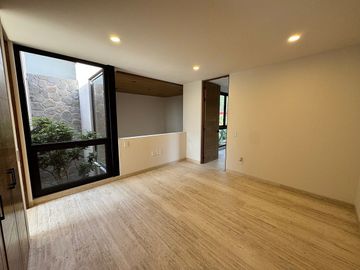 CASA RENTA FOGATA ALTOZANO Jardin 50m2, acabados de lujo. Sistema inteligente