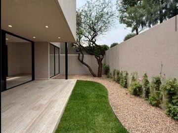 CASA RENTA FOGATA ALTOZANO Jardin 50m2, acabados de lujo. Sistema inteligente