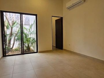 CASA DE UNA PLANTA EN VENTA EN CHOLUL