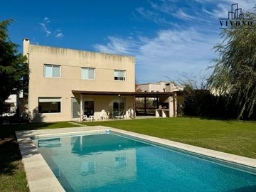 Casa en Venta en Haras Santa Maria - 5 ambientes - El Refugio