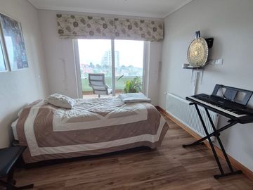 VENTA DE MODERNO Y ACOGEDOR  DEPARTAMENTO DE 2D  Y 2B