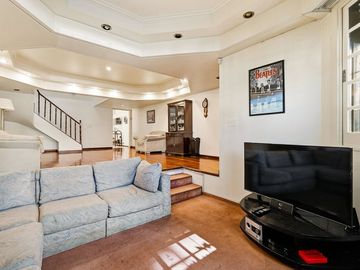 VENTA CASA 6 AMBIENTES VELEZ SARFIELD JARDIN