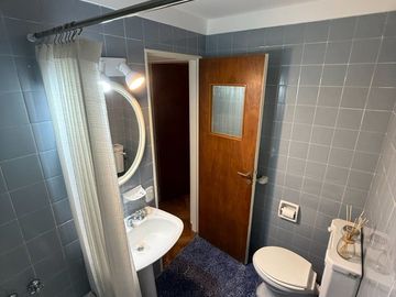 Departamento 3 amb. en venta en Flores con cochera