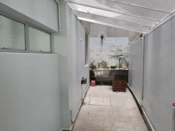 VENTA FLORES DEPARTAMENTO 3 AMBIENTES PATIO