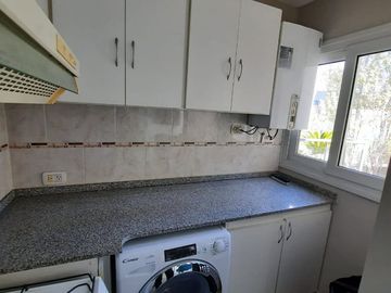 Alquiler  departamento 2 amb amoblado coch