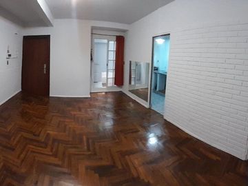 MONOAMBIENTE EN PLANTA BAJA APTO PROFESIONAL