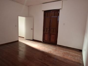 PH 5 AMB PARRILLA PATIO 1 PISO X ESCALERA PIÑEIR0
