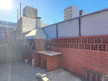 PH 5 AMB PARRILLA PATIO 1 PISO X ESCALERA PIÑEIR0