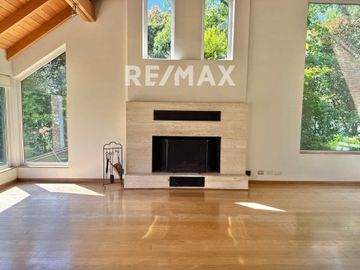 VENTA Casa 4 suites Highland Park parque 2.311 m2