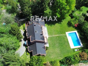VENTA Casa 4 suites Highland Park parque 2.311 m2
