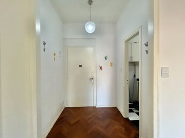 Venta depto 3 ambientes mas dependencia Flores