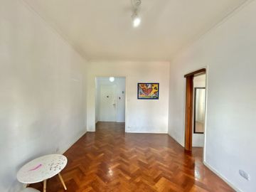 Venta depto 3 ambientes mas dependencia Flores