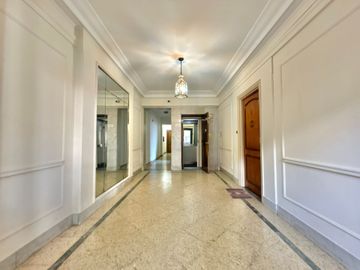 Venta depto 3 ambientes mas dependencia Flores