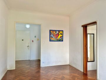 Venta depto 3 ambientes mas dependencia Flores