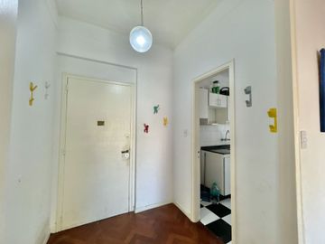 Venta depto 3 ambientes mas dependencia Flores