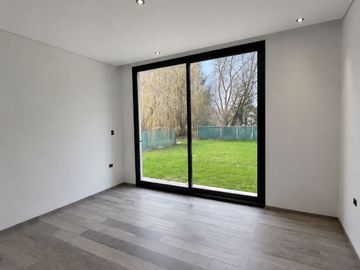 Casa en Venta en Miralagos I de  3 Dormitorios