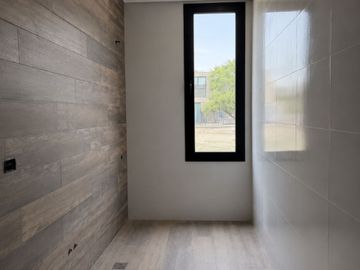 Casa en Venta en Miralagos I de  3 Dormitorios