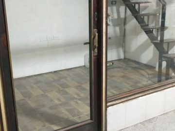 VENTA EN ALQUILER EN GALERIA BAJO FLORES