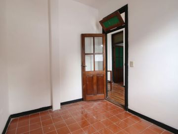VENTA PH TIPO CASA 5 AMBIENTES FLORESTA