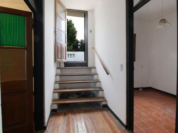 VENTA PH TIPO CASA 5 AMBIENTES FLORESTA