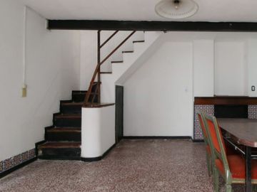 VENTA PH TIPO CASA 5 AMBIENTES FLORESTA