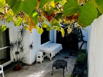 VENTA CASA 6 AMB FLORES C/DEP SERV- PATIO-TERRAZA