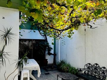 VENTA CASA 6 AMB FLORES C/DEP SERV- PATIO-TERRAZA