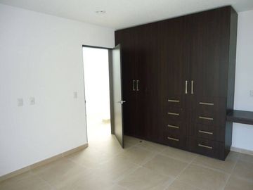RENTA DEPARTAMENTO ZIBATA INSPIRA ALBERCA SEGURIDAD CERCA HEB UNIVERSIDAD ANAHUAC