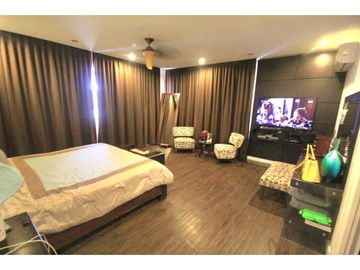Alquiler de Apartamento en PH Terranova, En El Cangrejo