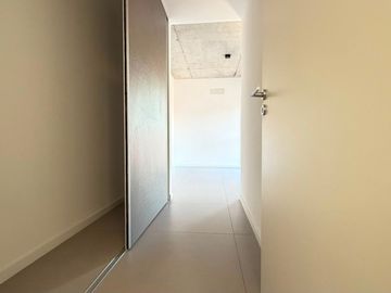 DEPTO 3 AMB A ESTRENAR CON BALCÓN VISTA ABIERTA.