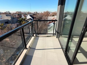 DEPTO 3 AMB A ESTRENAR CON BALCÓN VISTA ABIERTA.