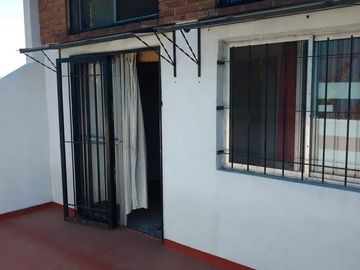 VENTA PH TIPO CASA  3 AMBIENTES JOSE LEON SUAREZ
