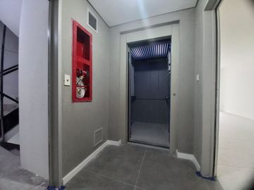 Venta mono ambiente con balcón en Villa Crespo