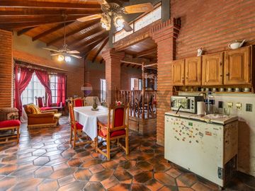 VENTA CASA 3 AMB CON PATIO BALCON COCH SAN MARTIN
