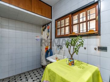 VENTA CASA 3 AMB CON PATIO BALCON COCH SAN MARTIN
