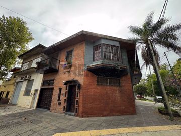 VENTA CASA 3 AMB CON PATIO BALCON COCH SAN MARTIN
