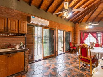 VENTA CASA 3 AMB CON PATIO BALCON COCH SAN MARTIN