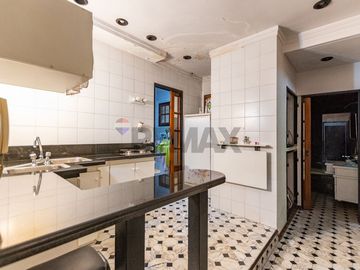 VENTA CASA 3 AMB CON PATIO BALCON COCH SAN MARTIN
