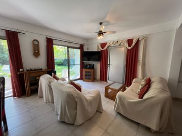 VENTA CASA 5 AMBIENTES - COMPLEJO TIEMPO LIBRE