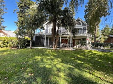 VENTA CASA 5 AMBIENTES - COMPLEJO TIEMPO LIBRE