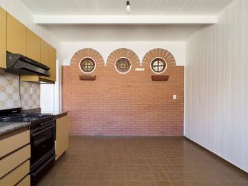 VENTA PH 6AMB MUY LUMINOSO BALCÓN TERRAZA QUINCHO