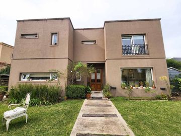Alquiler anual casa amoblada Sta Teresa Villanueva
