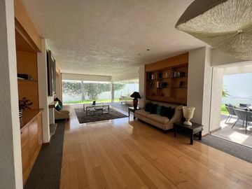 MAGNIFICA RESIDENCIA EN PUERTA DE HIERRO
