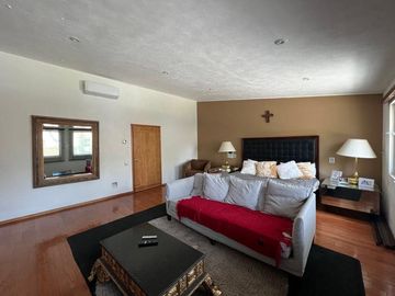 MAGNIFICA RESIDENCIA EN PUERTA DE HIERRO
