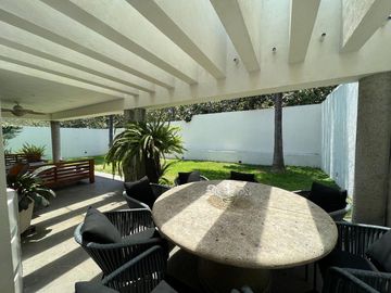 MAGNIFICA RESIDENCIA EN PUERTA DE HIERRO